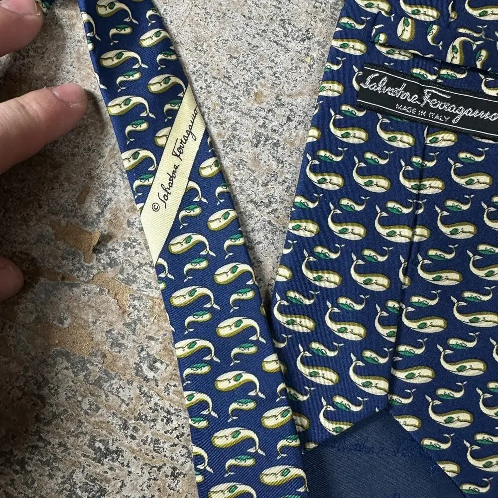 Salvatore‎ Ferragamo Whale Classic Width Silk Tie